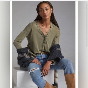 Anthropologie Pilcro Women’s Distressed Henley Swing in Green NWT
